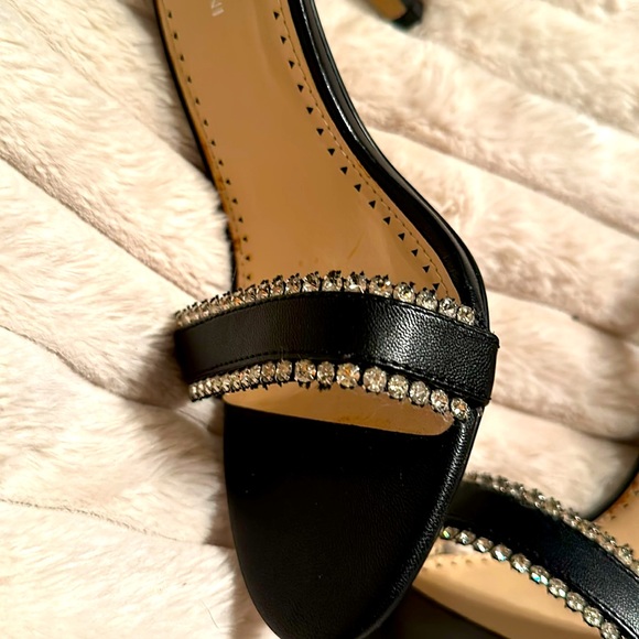ADRIENNE VITTADINI GRACY BLACK HEELS WITH CRYSTALS - Picture 5 of 5